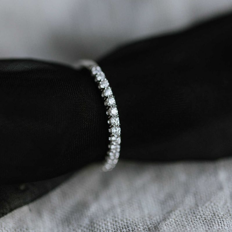 Ring i 585 hvitt gull med diamanter 0,25ct WSI