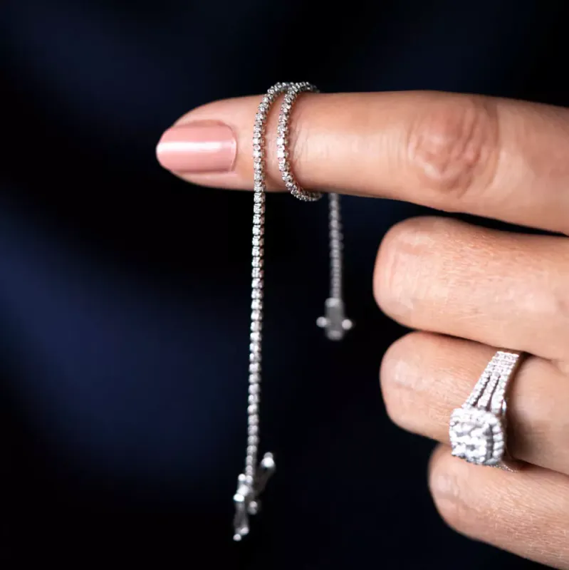 Diamant- armbånd i 585 hvitt gull 1.00ct TWSI