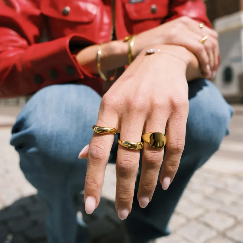 Frida Leonore by Gulldia- Rise- ring i forgylt stål B: 4mm H: 13mm